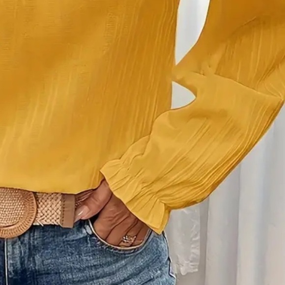 New Yellow Neck Textured Simple Blouse - Picture 5 of 7